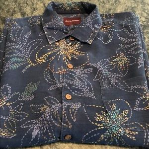 Tommy Bahama casual button down shirt